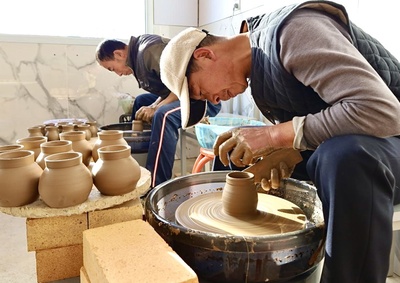 甘肃成县:千年粗陶,点"土"成"金"